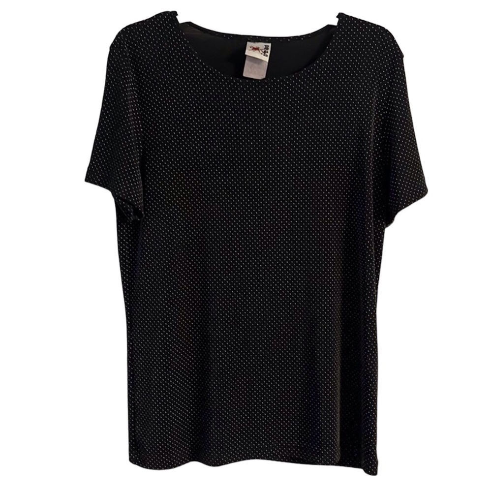 EZL Black polyester/lycra off white dotted top. Pre owned. Size M